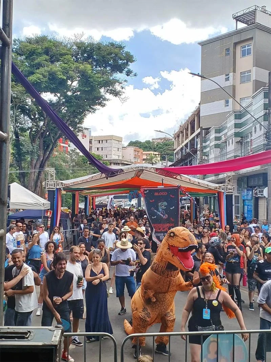 O Rock vai Tremer: Itabira recebe o Esquenta Oficial do Bloco Dinossauros Rock no Valentim